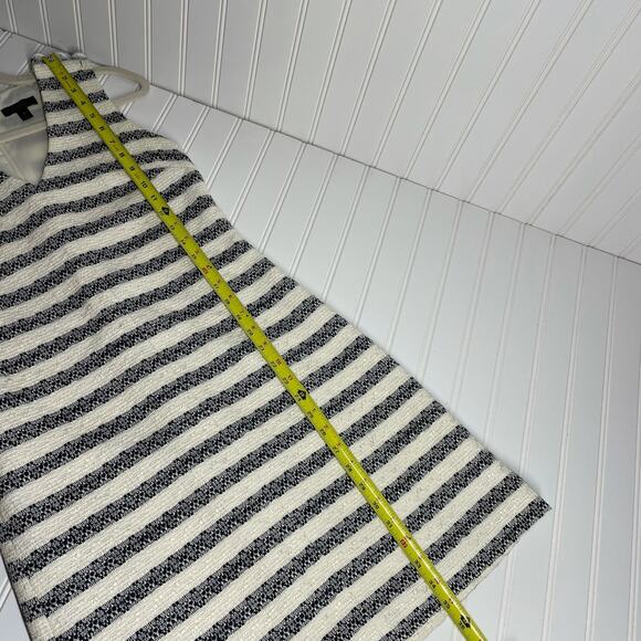 J.Crew Women’s White & Blue Sleeveless V-Neck Back Zip Fit & Flare Dress Size 0 - Picture 3 of 12